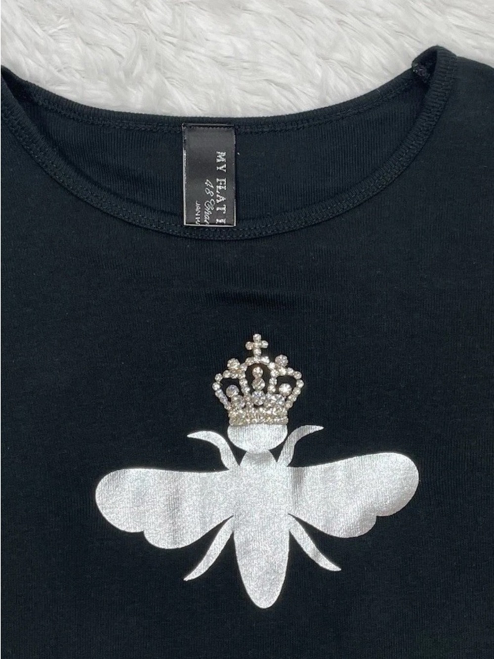 My Flat In London Jan Haedrich Women’s Size L Large Queen Bee Long Sleeve Shirt - Picture 3 of 9